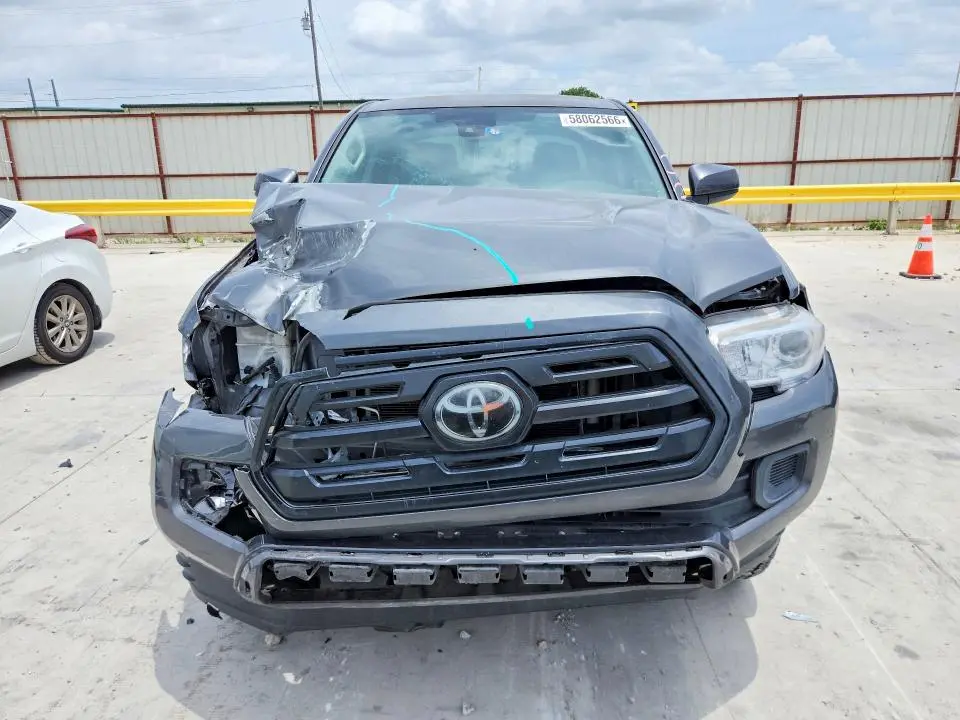 2018 TOYOTA TACOMA SR  