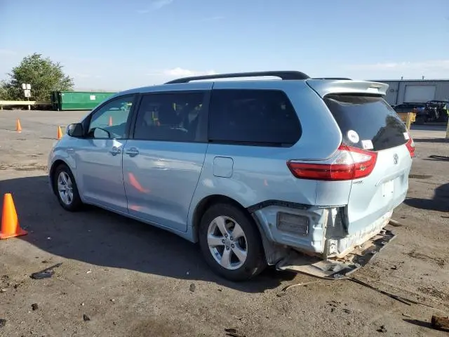 2015 TOYOTA SIENNA LE  