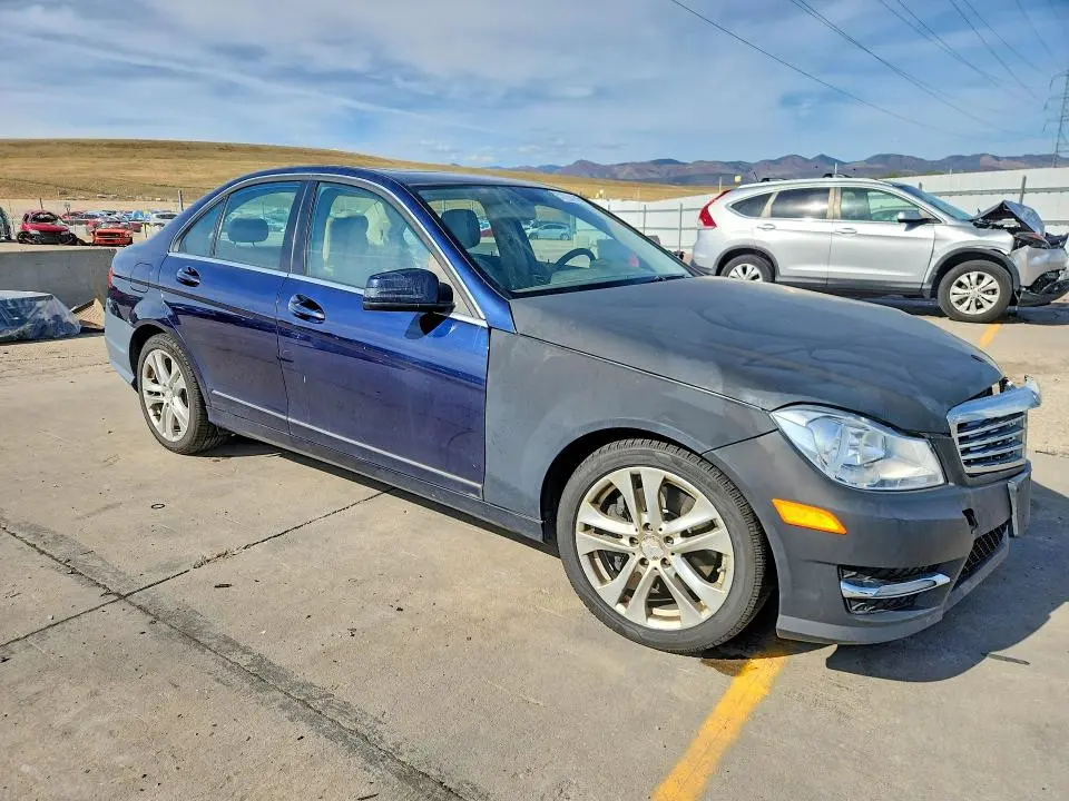 2013 MERCEDES-BENZ C 300 4MATIC  