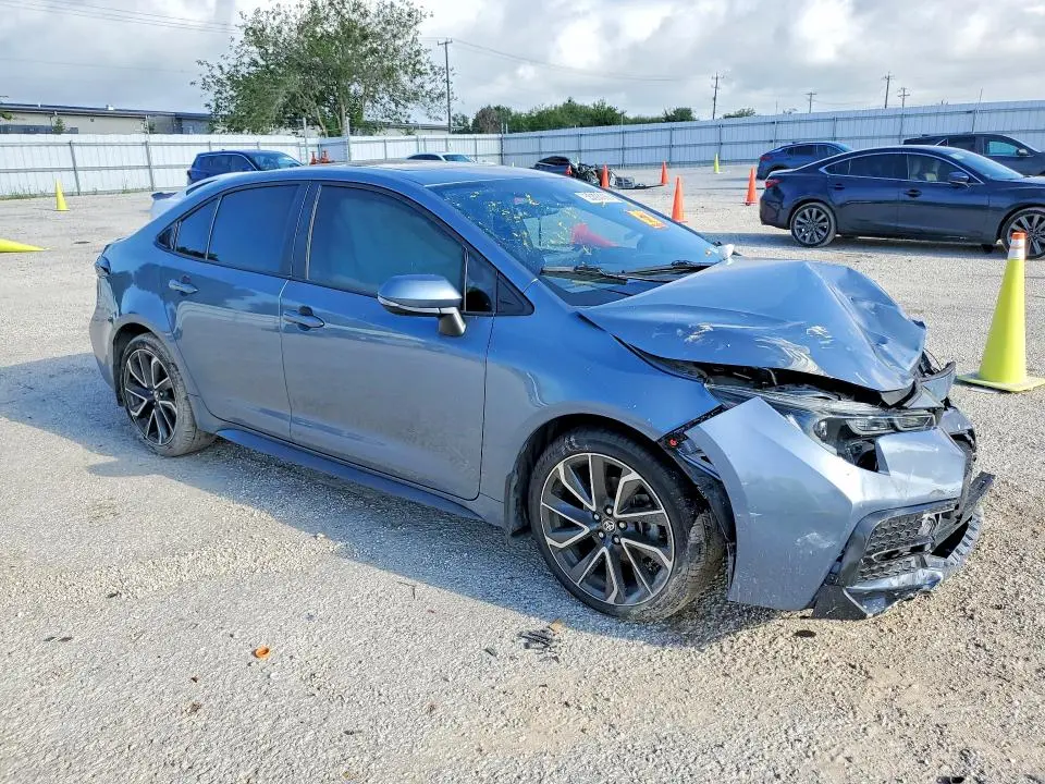 2022 TOYOTA COROLLA SE  