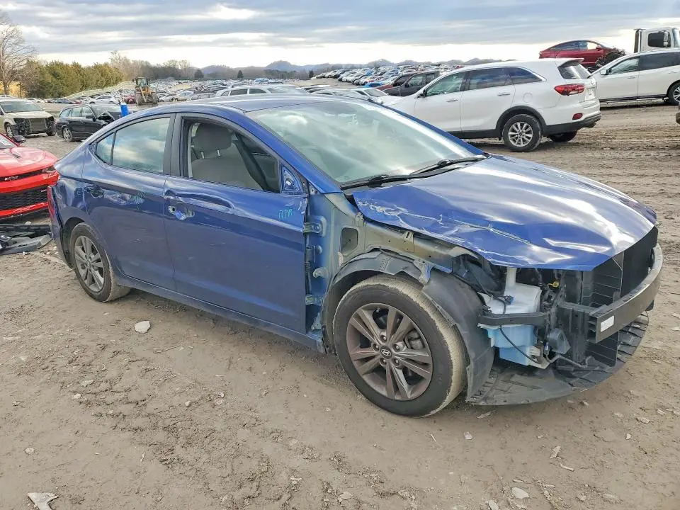 2018 HYUNDAI ELANTRA SEL  