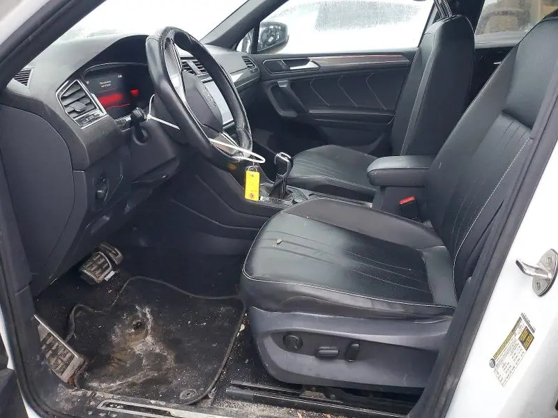 2023 VOLKSWAGEN TIGUAN SE R-LINE BLACK  