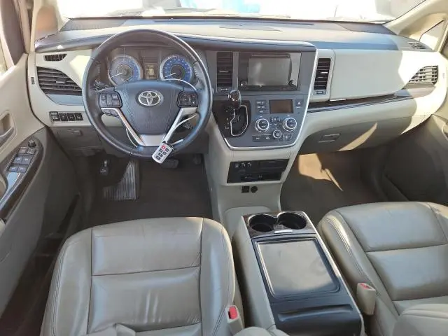 2017 TOYOTA SIENNA XLE PREMIUM 8-PASSENGER  