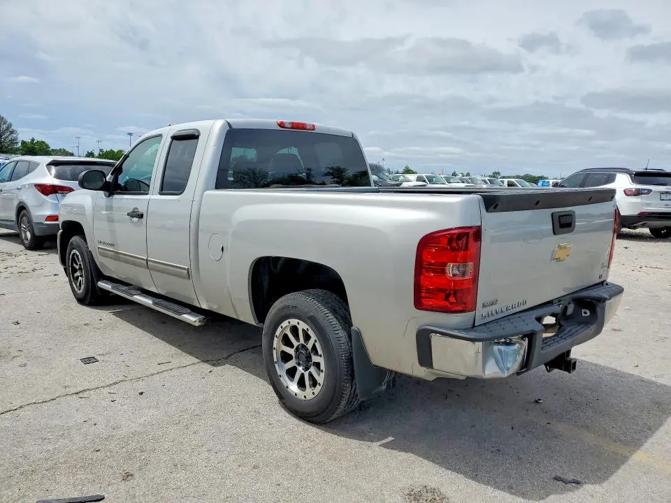2011 CHEVROLET SILVERADO C1500 LT  