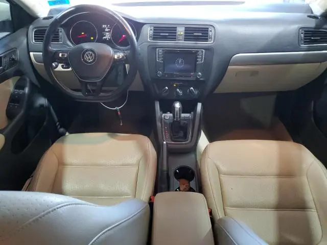 2016 VOLKSWAGEN JETTA SE  