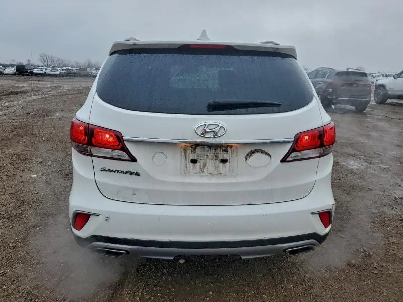 2017 HYUNDAI SANTA FE SE  