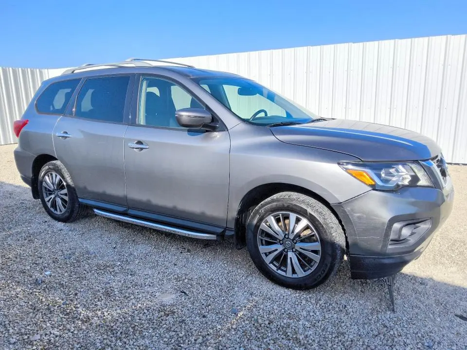 2020 NISSAN PATHFINDER SV  