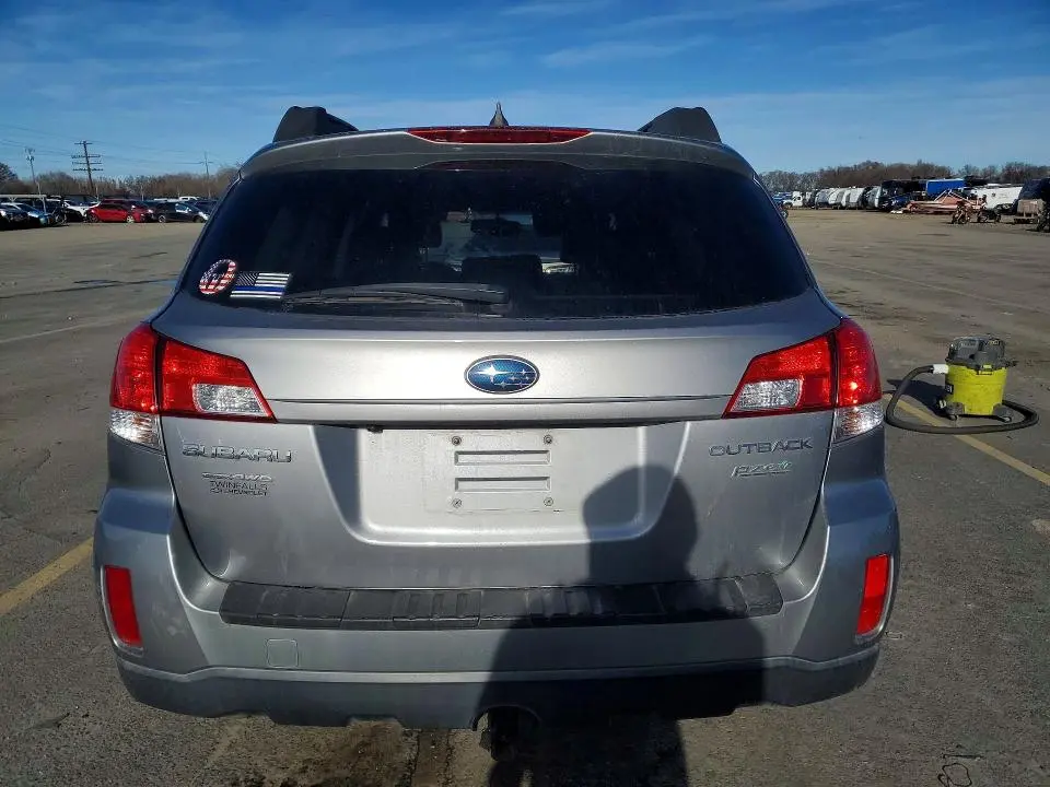 2011 SUBARU OUTBACK 2.5I LIMITED  