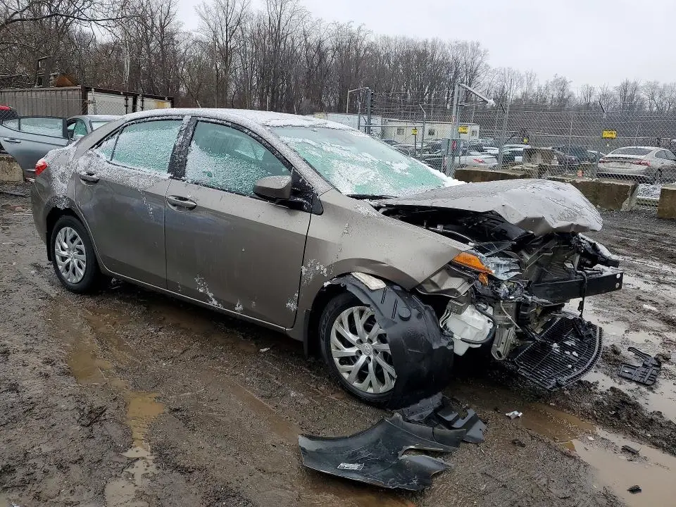 2018 TOYOTA COROLLA LE  