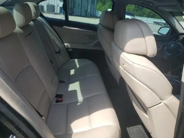 2011 BMW 550 XI  