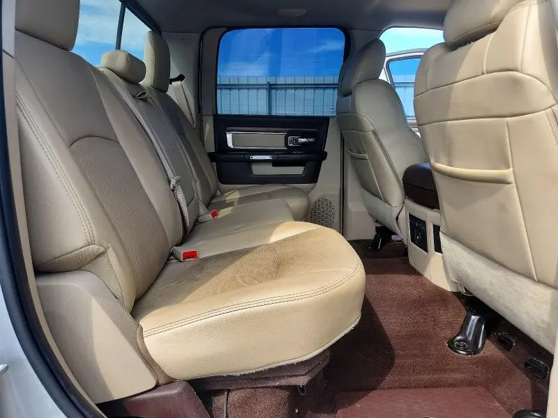 2016 RAM 1500 LARAMIE  