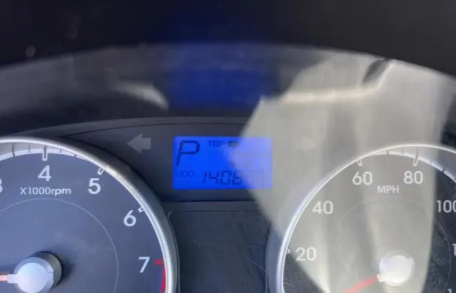 2011 HYUNDAI ACCENT GLS  