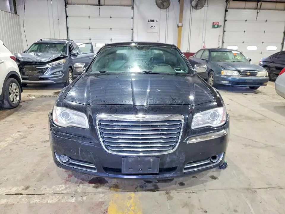 2012 CHRYSLER 300 LIMITED  