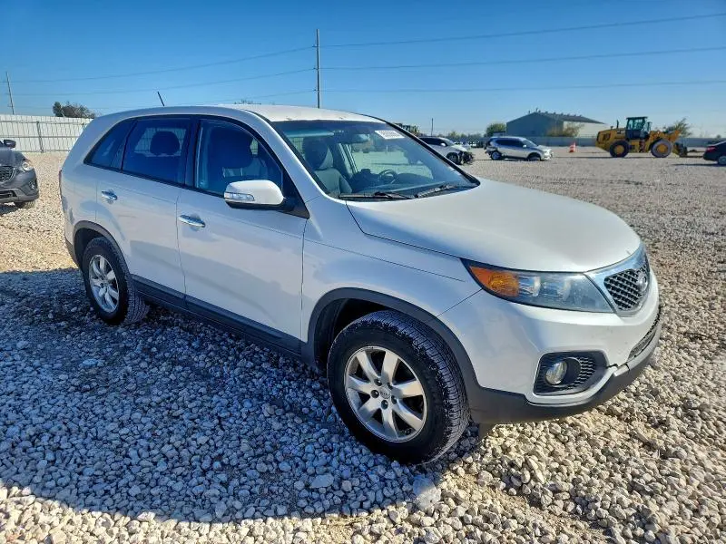 2013 KIA SORENTO LX  
