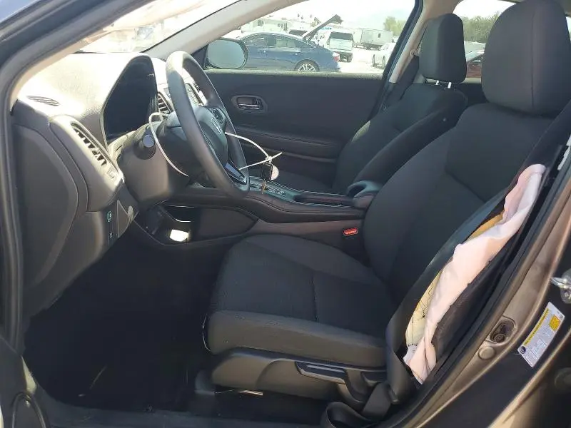 2021 HONDA HR-V LX  