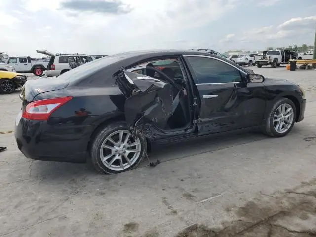 2011 NISSAN MAXIMA S  