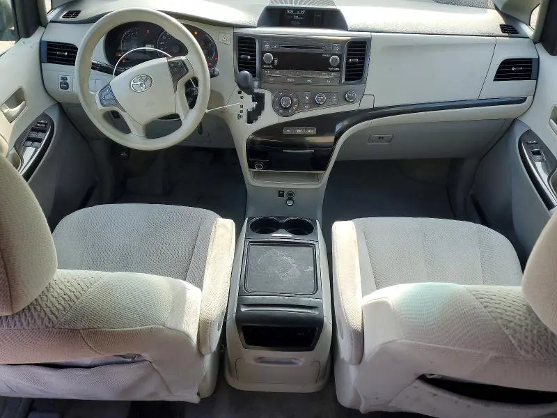 2012 TOYOTA SIENNA LE 8-PASSENGER  
