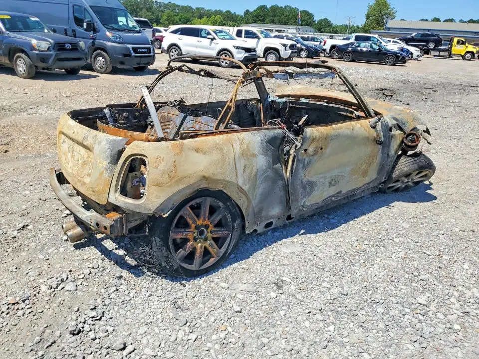 2011 MINI COOPER S  