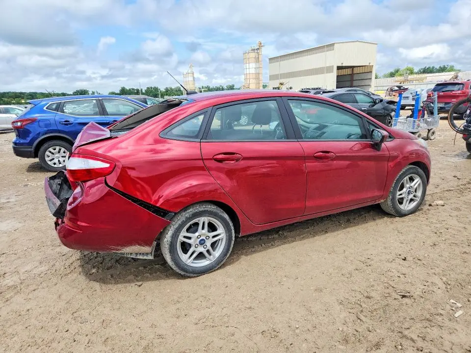2017 FORD FIESTA SE  