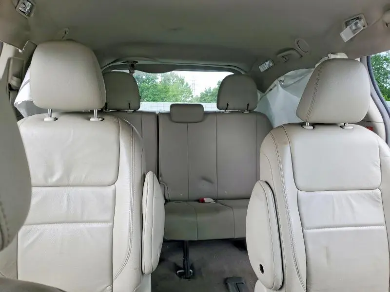 2016 TOYOTA SIENNA XLE 7-PASSENGER  