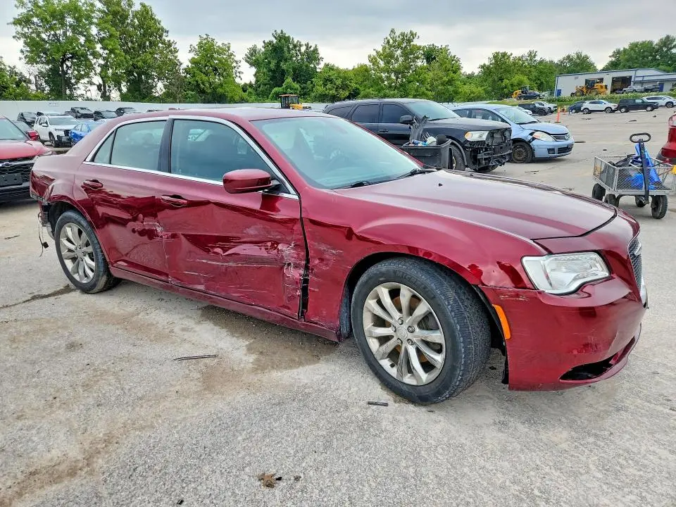 2018 CHRYSLER 300 TOURING  
