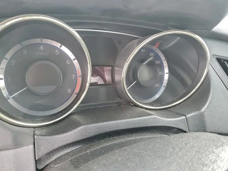 2011 HYUNDAI SONATA SE  