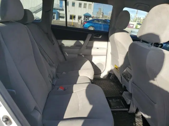 2012 TOYOTA HIGHLANDER BASE  