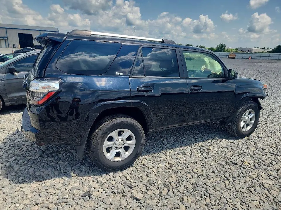 2019 TOYOTA 4RUNNER SR5  