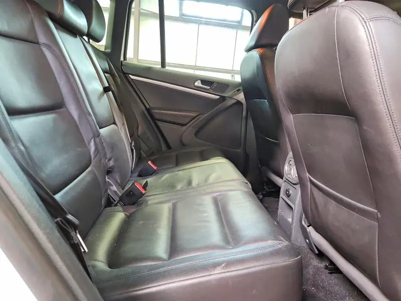 2014 VOLKSWAGEN TIGUAN S  