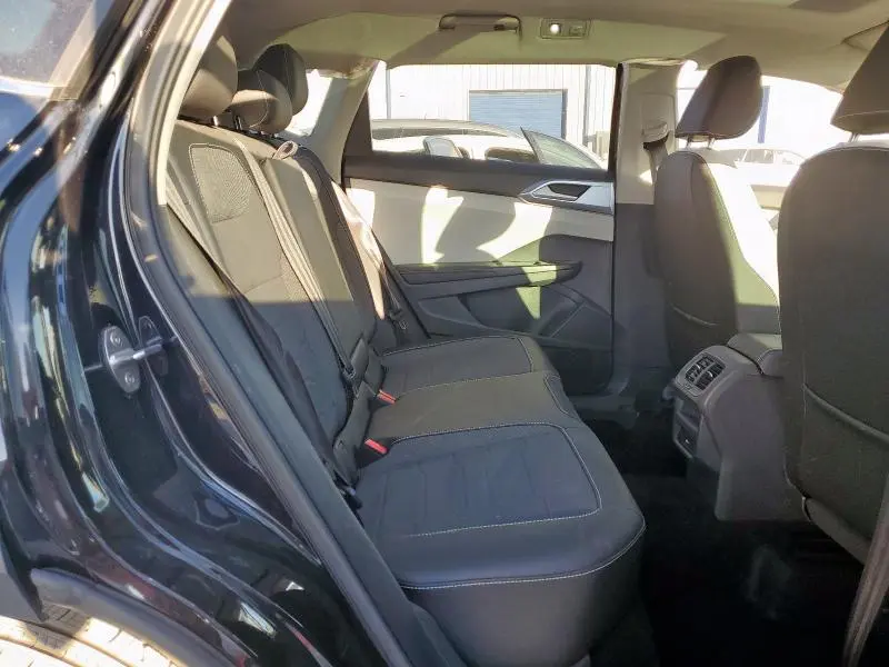 2025 VOLKSWAGEN TAOS SE  