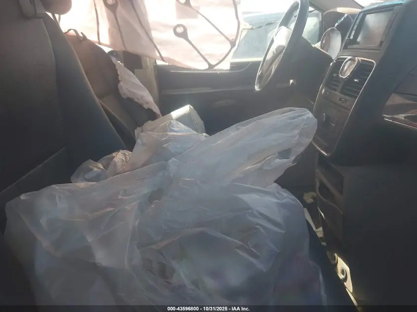 2012 CHRYSLER TOWN & COUNTRY TOURING