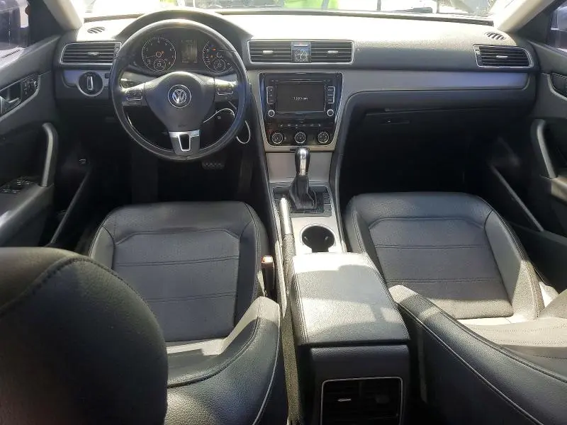 2014 VOLKSWAGEN PASSAT SE  
