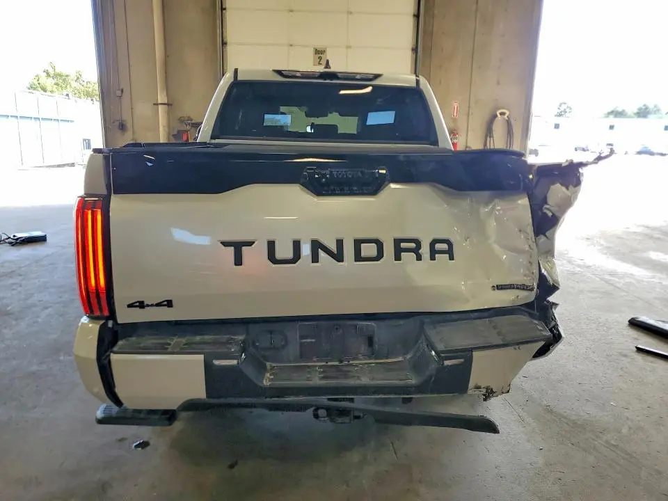2026 TOYOTA TUNDRA PLATINUM HV  