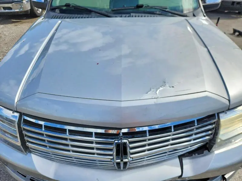 2010 LINCOLN NAVIGATOR   