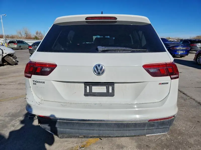 2020 VOLKSWAGEN TIGUAN SE  