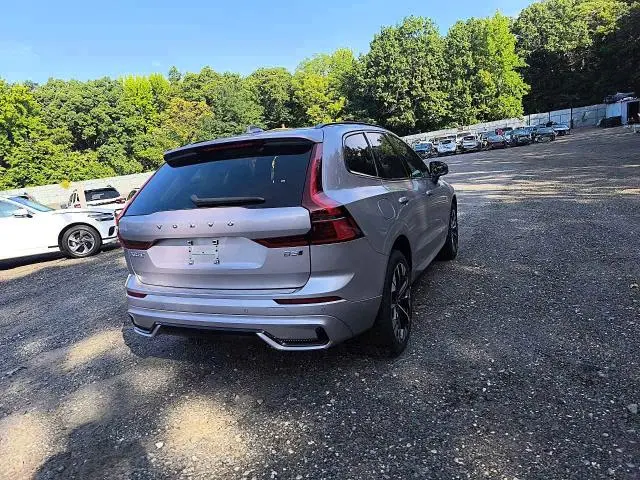 2026 VOLVO XC60 PLUS  