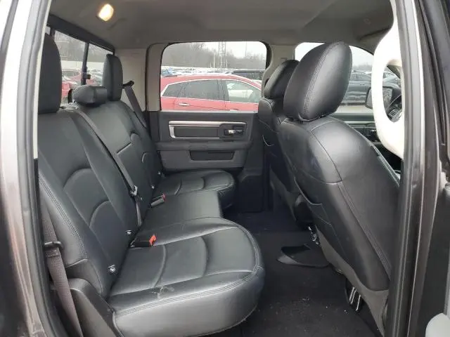 2019 RAM 1500 CLASSIC SLT  