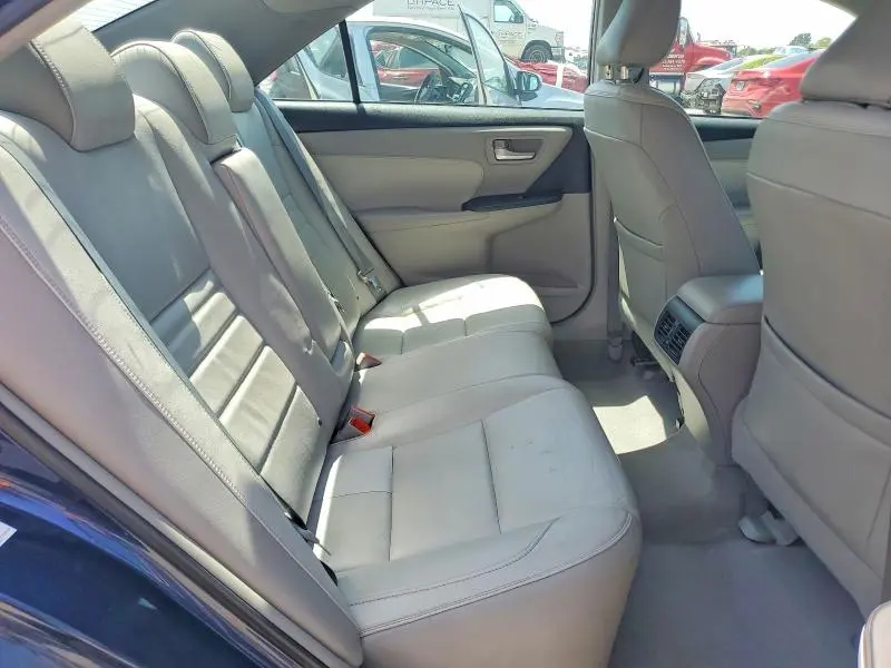 2015 TOYOTA CAMRY XLE  