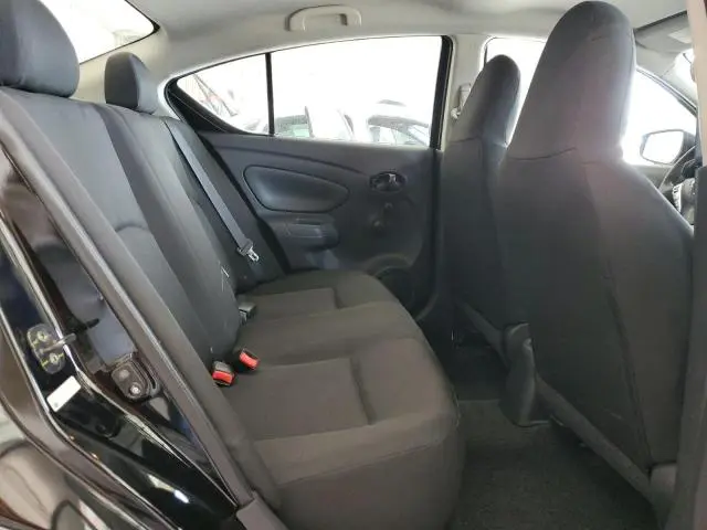 2016 NISSAN VERSA S  