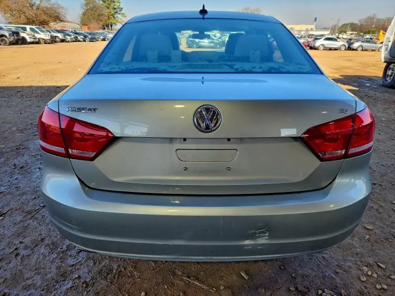 2012 VOLKSWAGEN PASSAT SE  