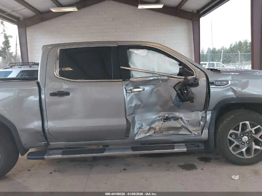 2025 GMC SIERRA 1500 4WD  SHORT BOX SLT