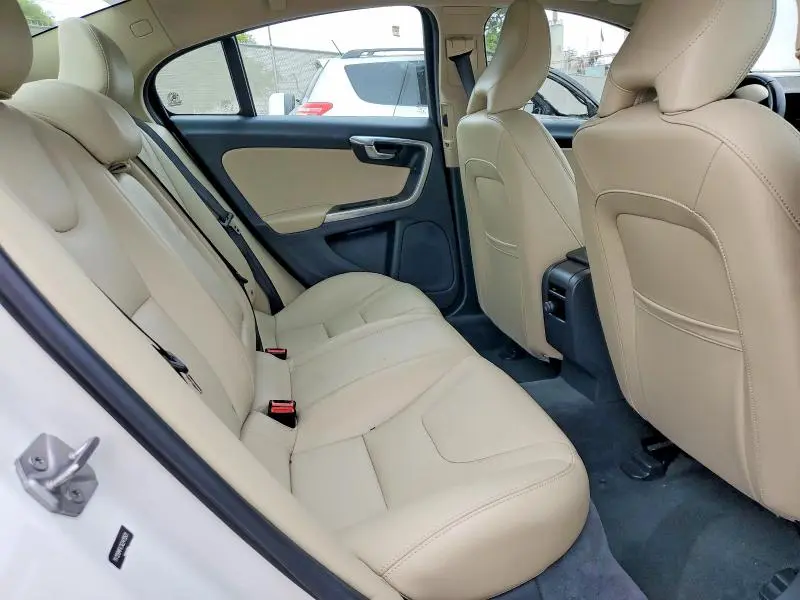 2016 VOLVO S60 PREMIER  