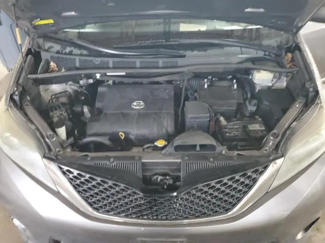 2015 TOYOTA SIENNA SPORT  