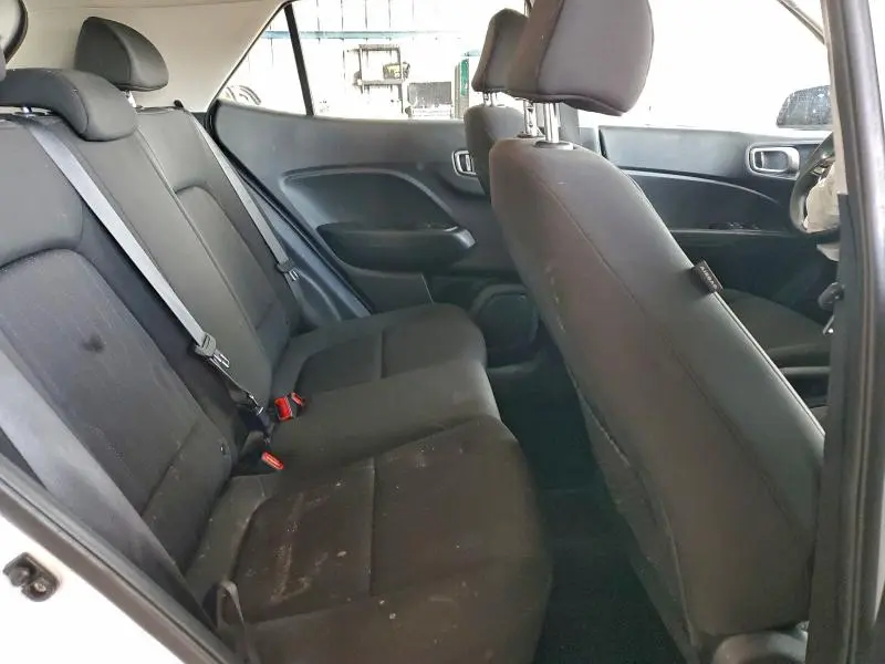 2022 HYUNDAI VENUE SE  