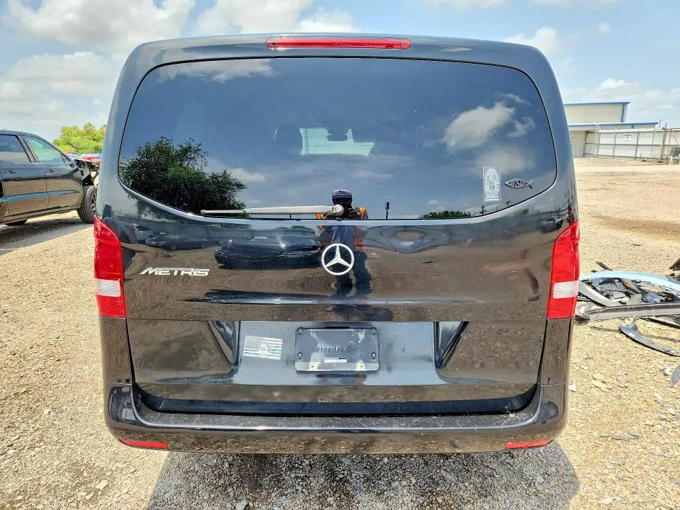 2018 MERCEDES-BENZ METRIS   