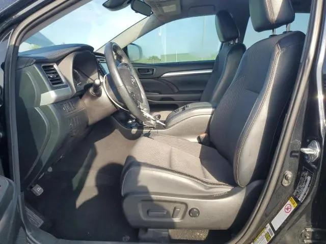 2017 TOYOTA HIGHLANDER LE  
