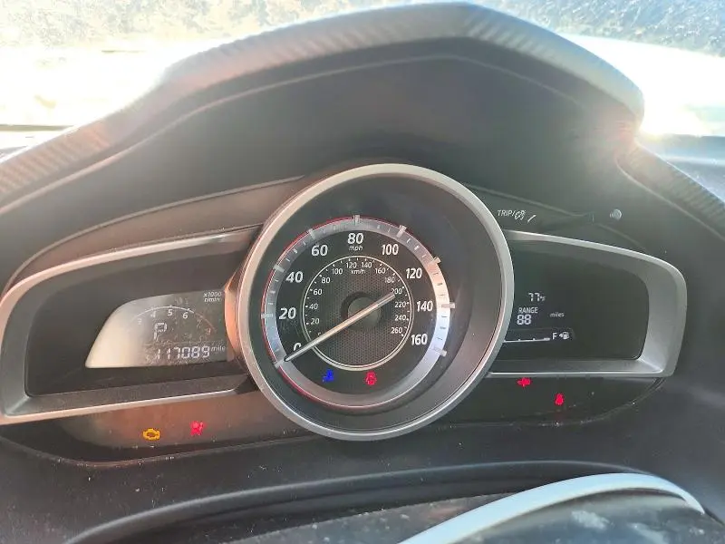 2015 MAZDA 3 TOURING  