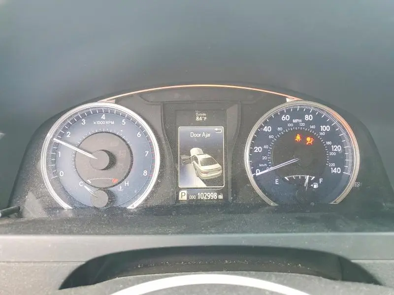 2016 TOYOTA CAMRY XLE  