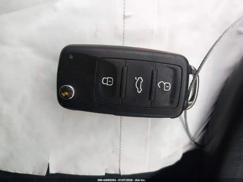 2017 VOLKSWAGEN TIGUAN 2.0T/2.0T S