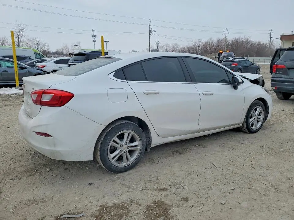 2016 CHEVROLET CRUZE LT  